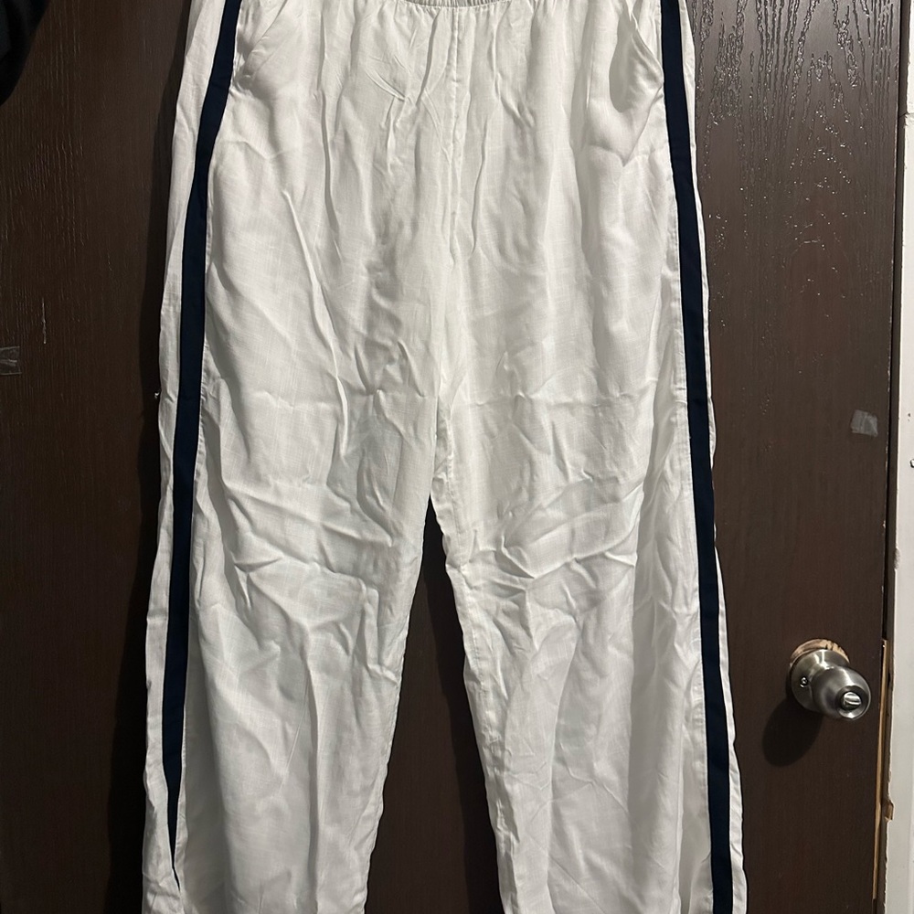 Hollister Woman Cream Elastic Waist Pants
